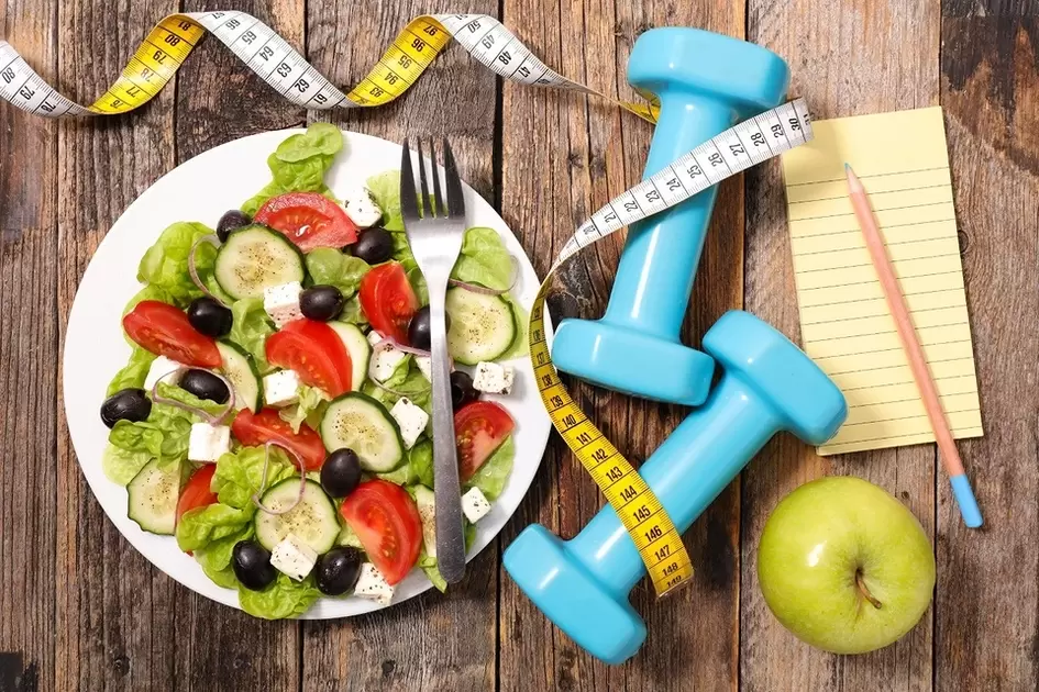 Një dietë me kalori të ulët në dietën E preferuar, e shoqëruar me stërvitje, do t'ju ndihmojë të humbni peshë në mënyrë efektive